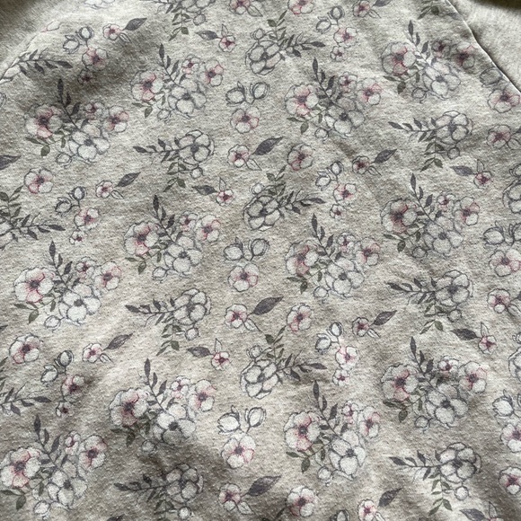 Adorable vintage flower hoodie - Picture 2 of 2